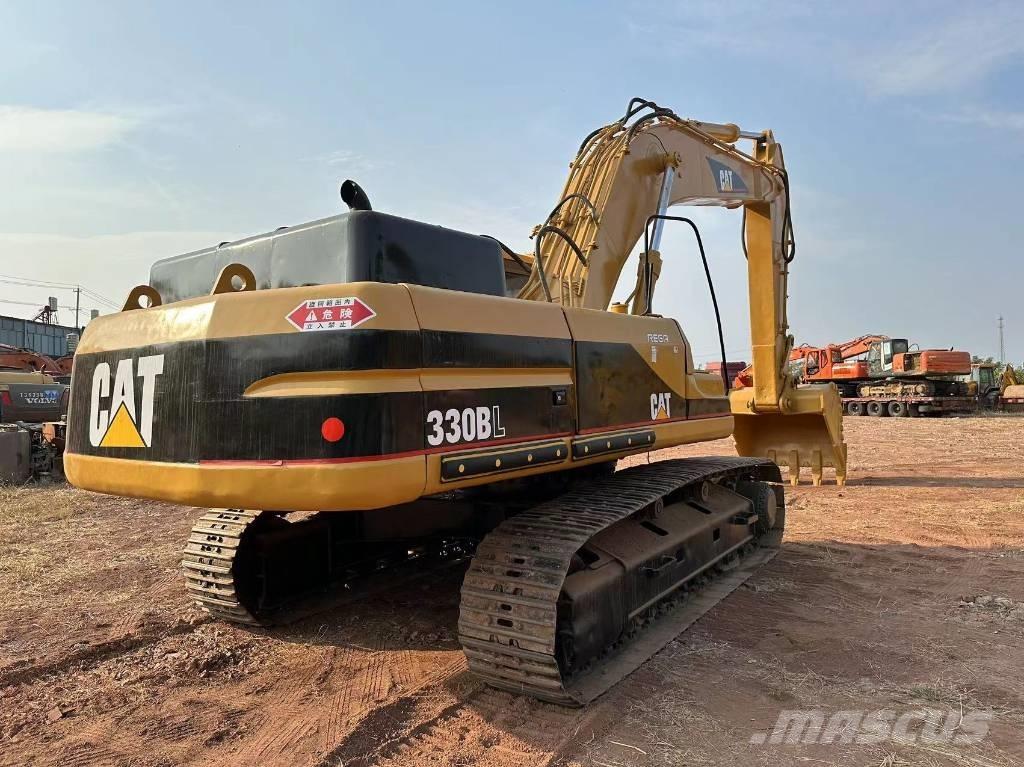 CAT 330 B Excavatoare pe șenile
