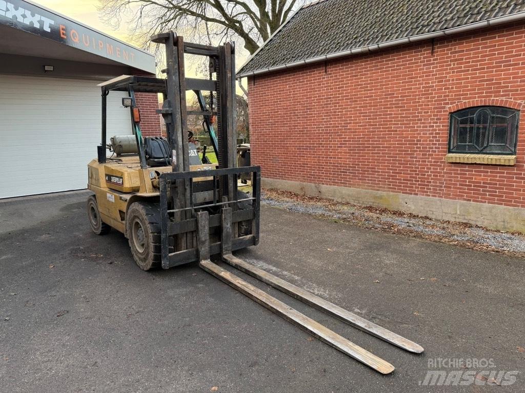 CAT GP 40 Stivuitor GPL
