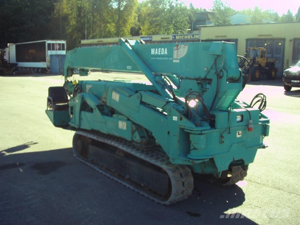 Maeda MC 405 CRME Macarele