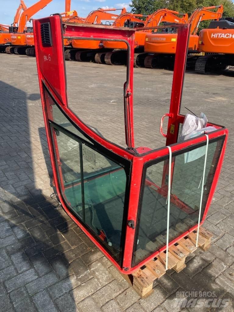 Volvo ECR25D Cabine si interior