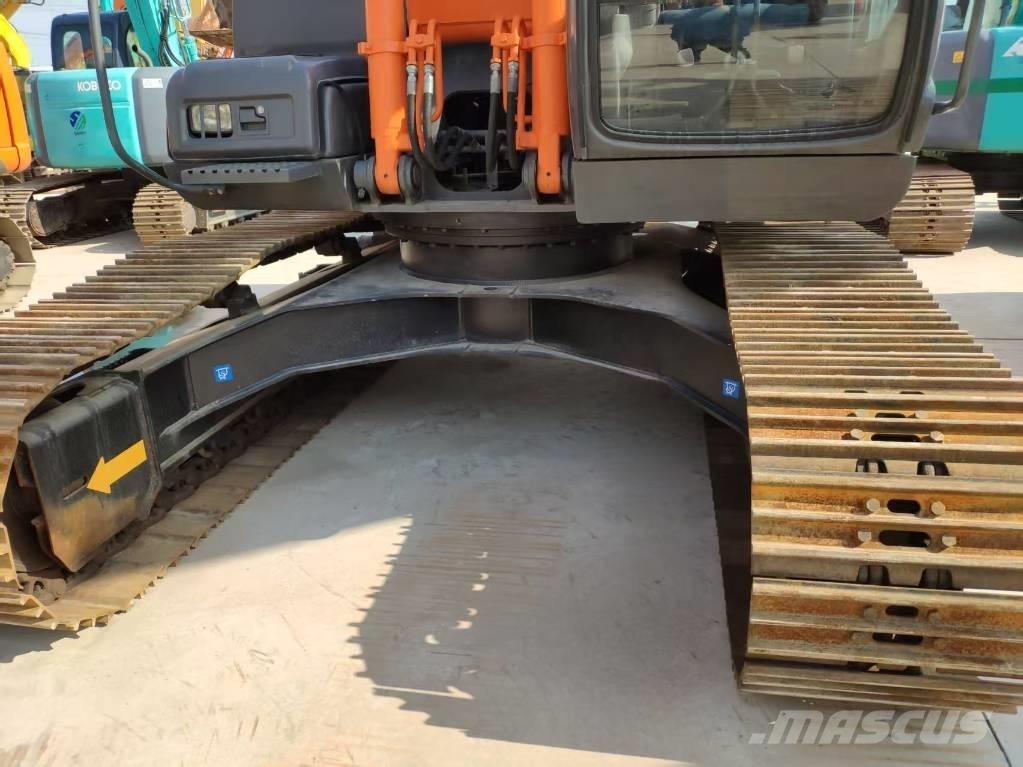 Hitachi Zaxis 210 Excavatoare pe șenile
