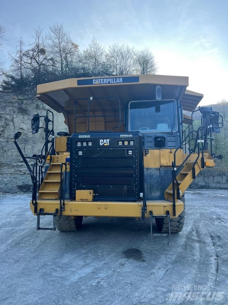 CAT 775 G Camioane cu basculante rigide