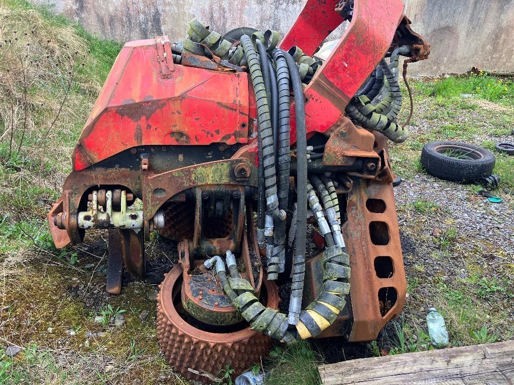 Komatsu 370.2 Capete pentru culegatoare