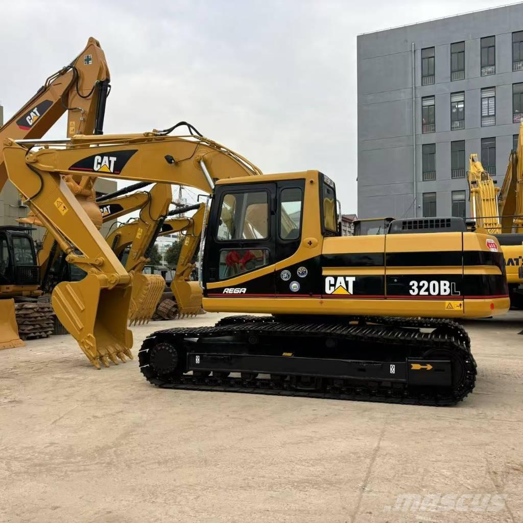 CAT 320BL Excavatoare pe șenile
