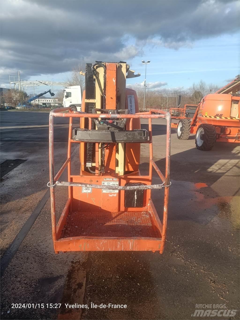 JLG T10E Alte ascensoare si platforme