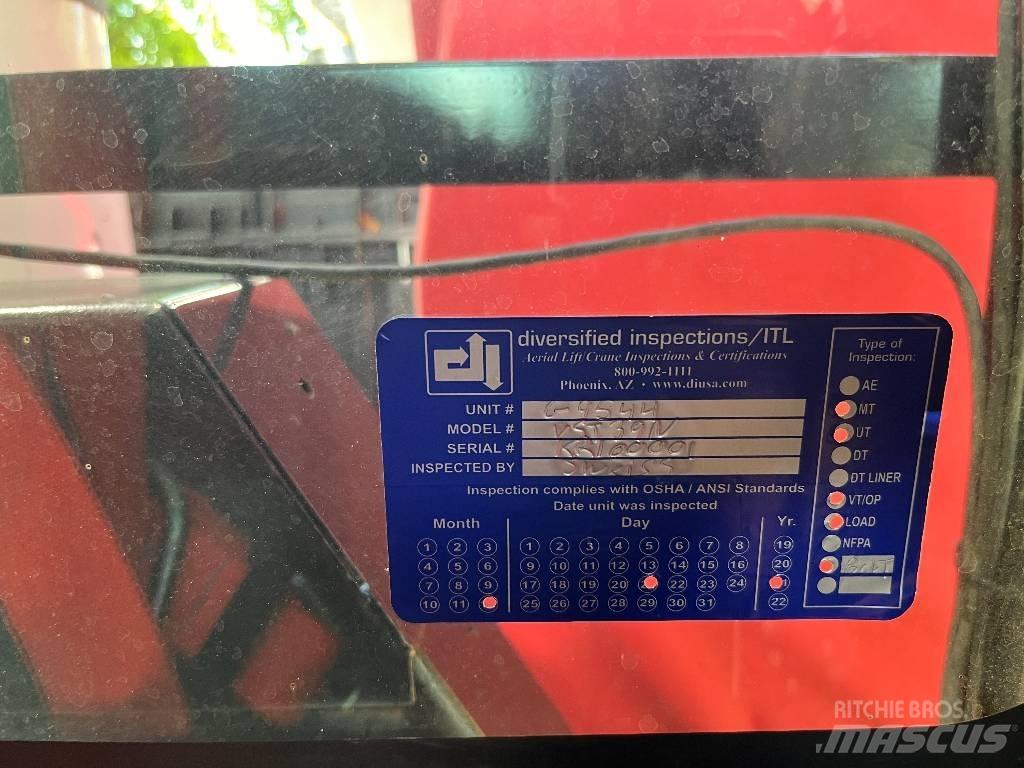 VERSALIFT VST39TN Platforme aeriene montate pe camion