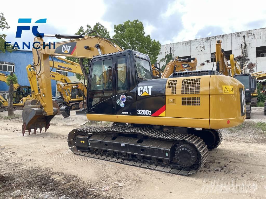 CAT 320 D2 Excavatoare pe șenile

