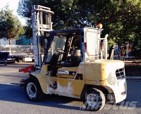 CAT DP 45 K Stivuitor diesel