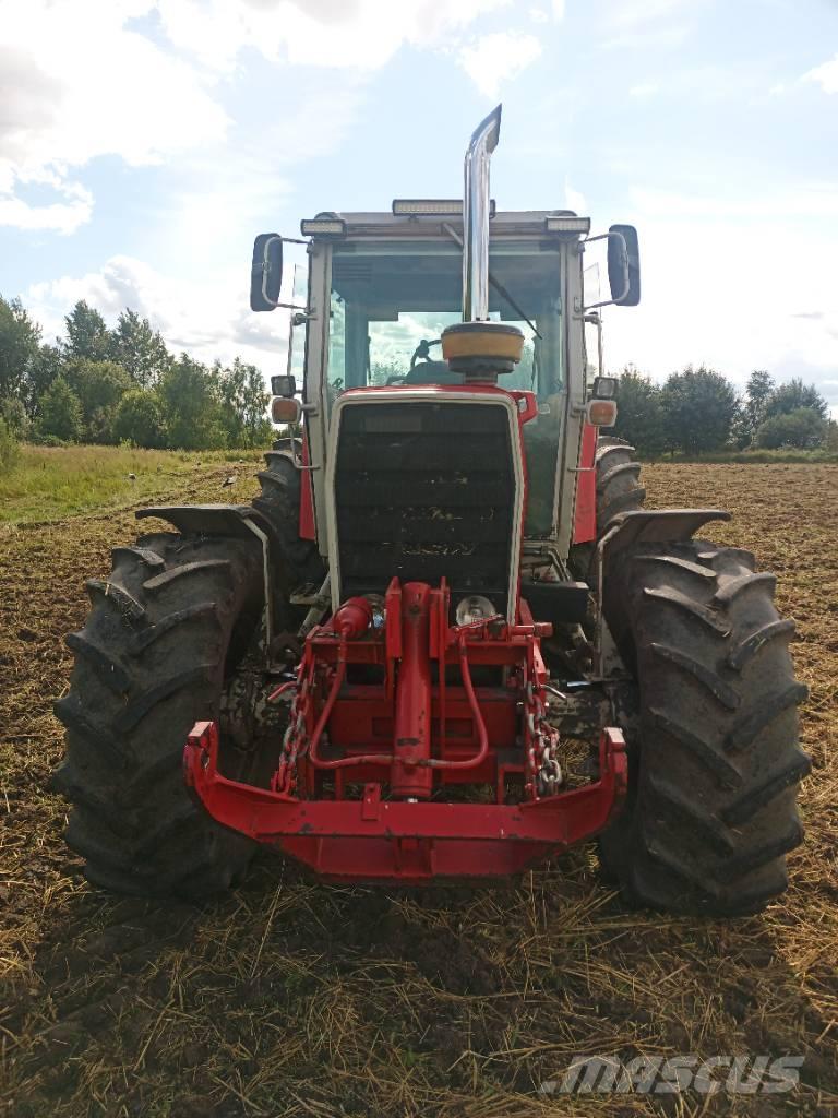 Massey Ferguson 2725 Tractoare