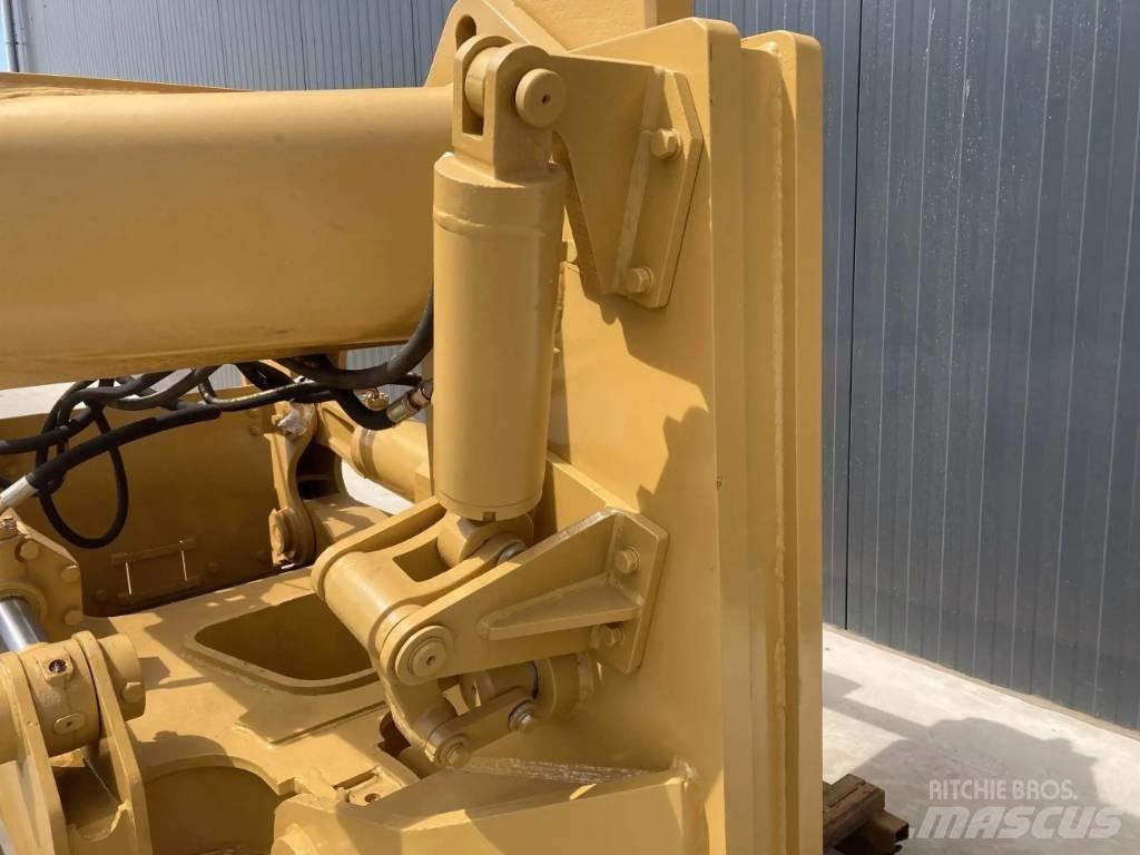 CAT D8R Scarificatoare