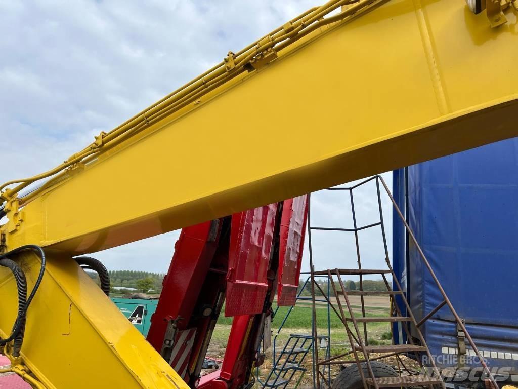 Komatsu PC 228 USLC Excavatoare pe șenile

