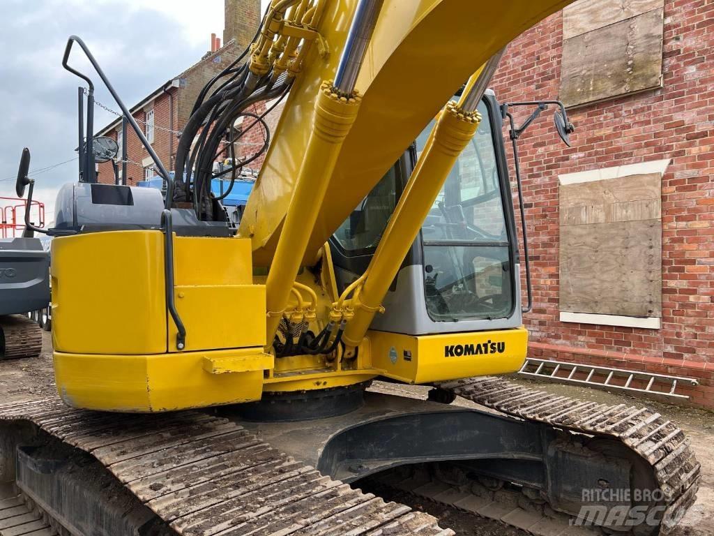 Komatsu PC 228 USLC Excavatoare pe șenile
