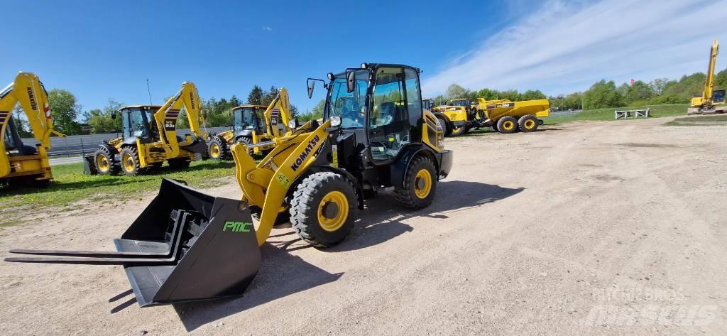 Komatsu WA 70 Incarcator pe pneuri