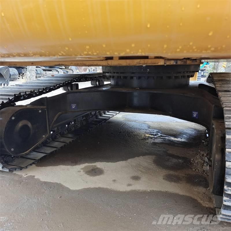 CAT 330 D Excavatoare pe șenile
