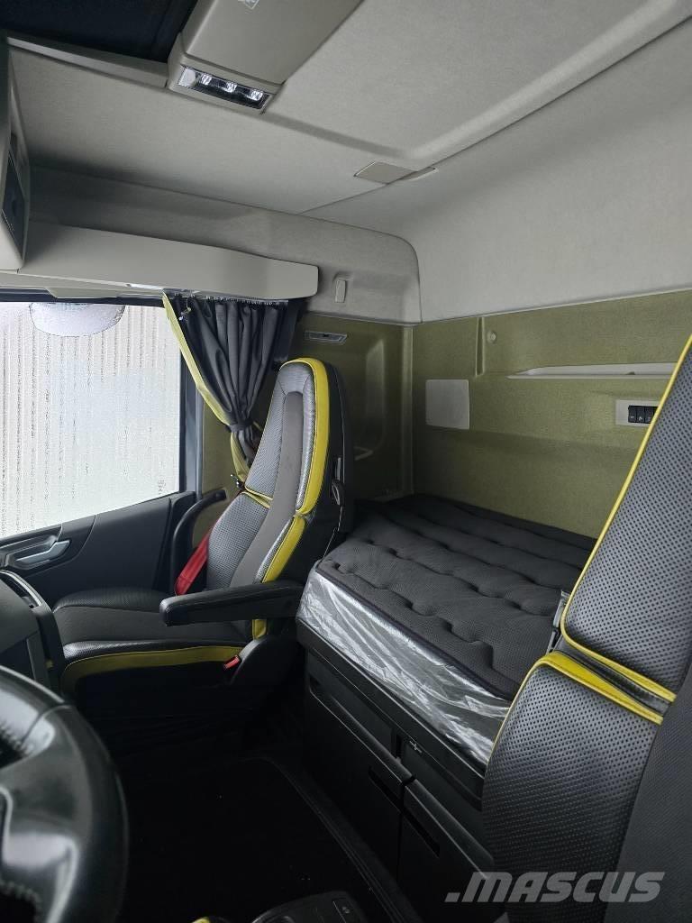 Volvo FH 16 750 Autobasculanta