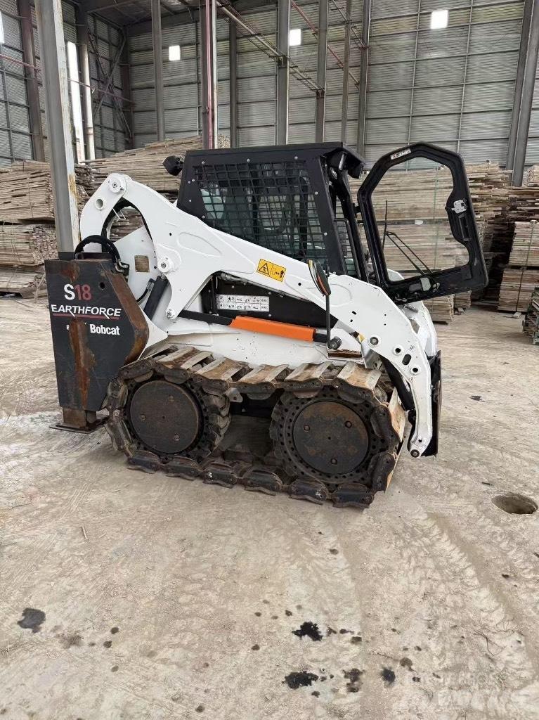 Bobcat S 18 Mini incarcator