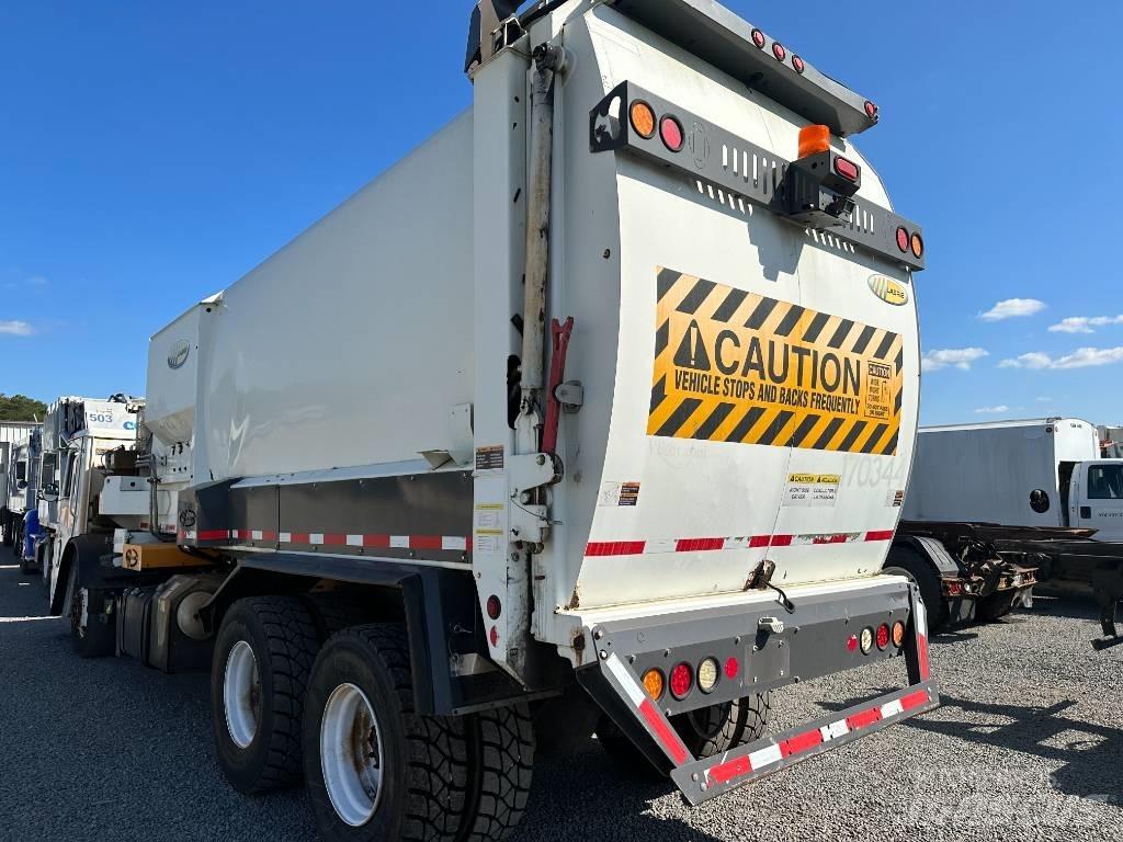 Mack LEU613 Camion de deseuri
