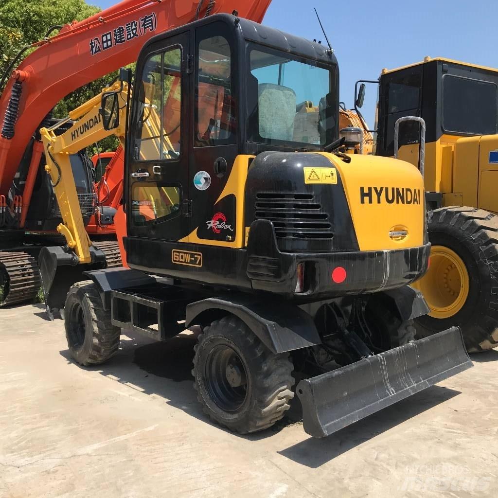 Hyundai 60 W Excavatoare cu roti