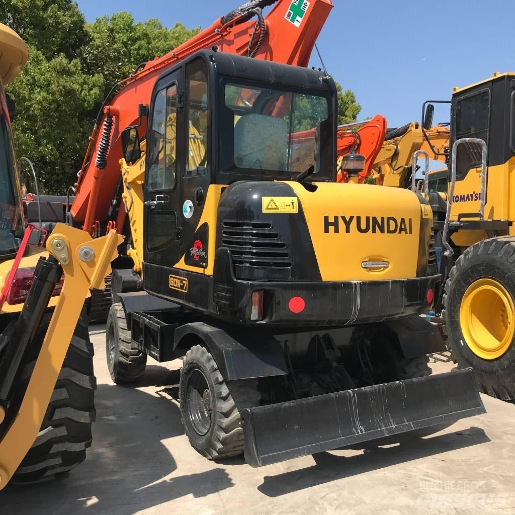 Hyundai 60 W Excavatoare cu roti