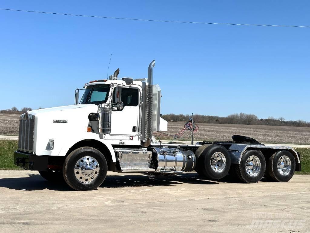Kenworth T800 Autotractoare