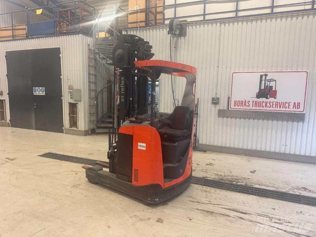 BT Toyota RRE 160 Stivuitor cu catarg retractabil