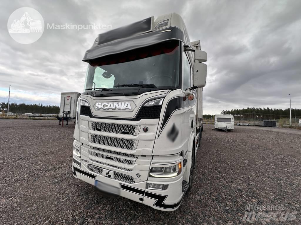 Scania R 580 Camion cadru container