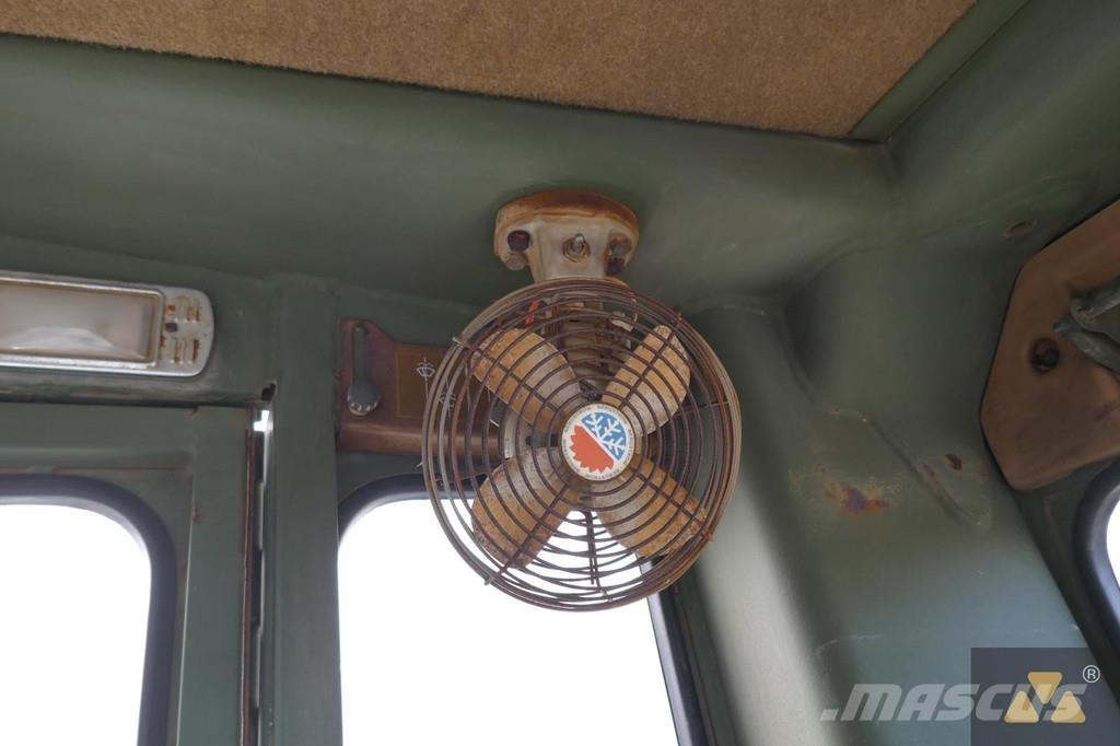 CAT 130G Ex-army Gredere