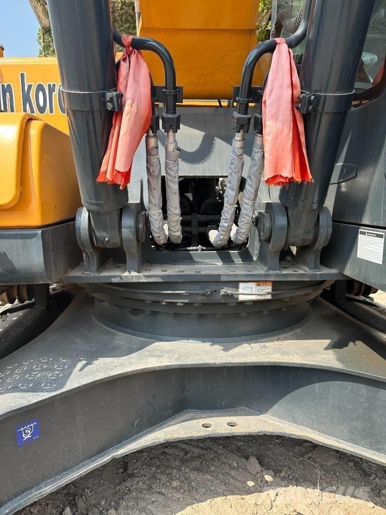 Hyundai 305LC-9S Excavatoare pe șenile
