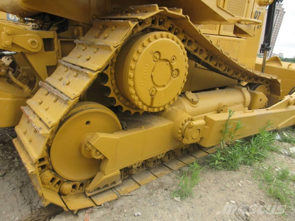 CAT D 7 H Buldozere pe senile