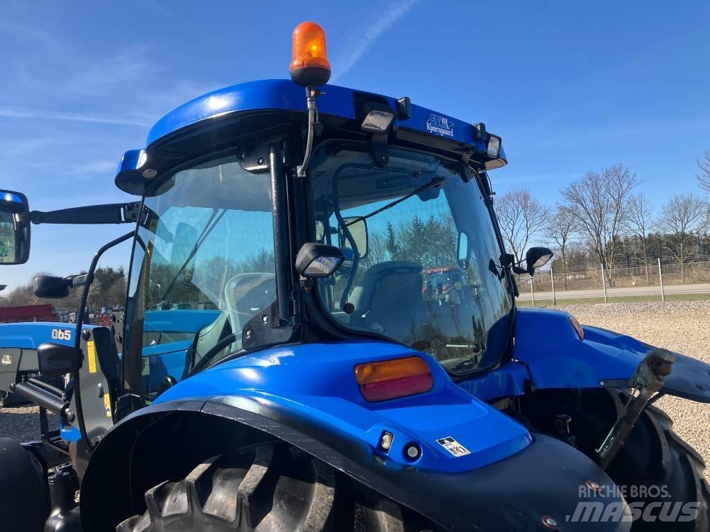 New Holland TS 115 A Tractoare