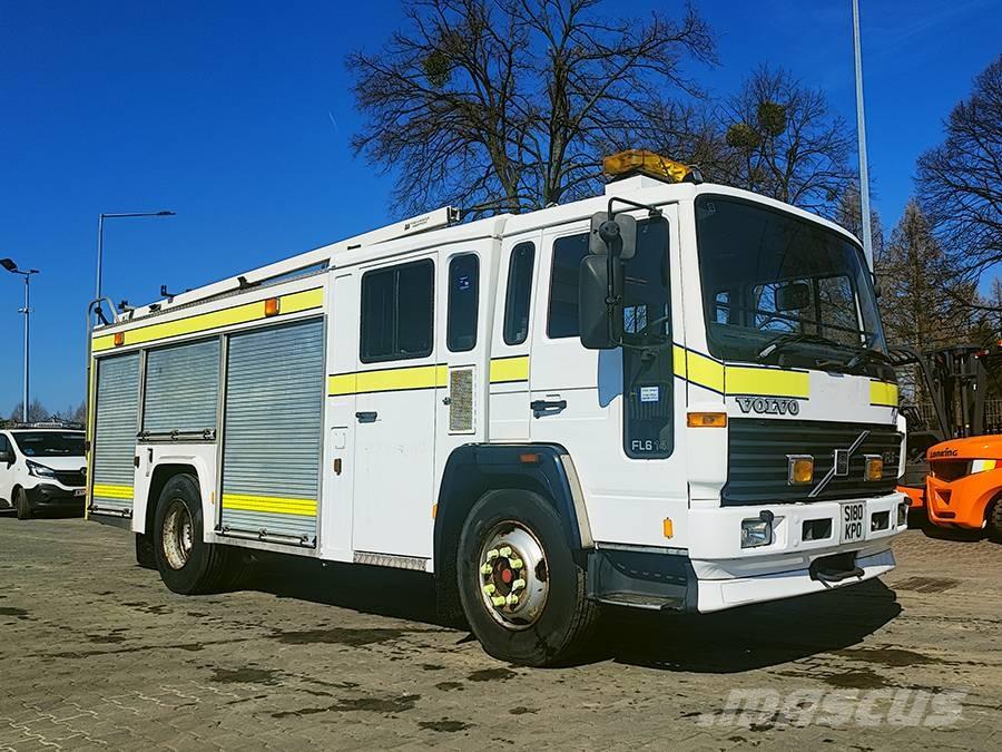 Volvo FL614 Camion de pompier