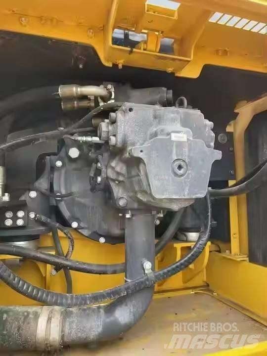Komatsu PC 350 Excavatoare pe șenile
