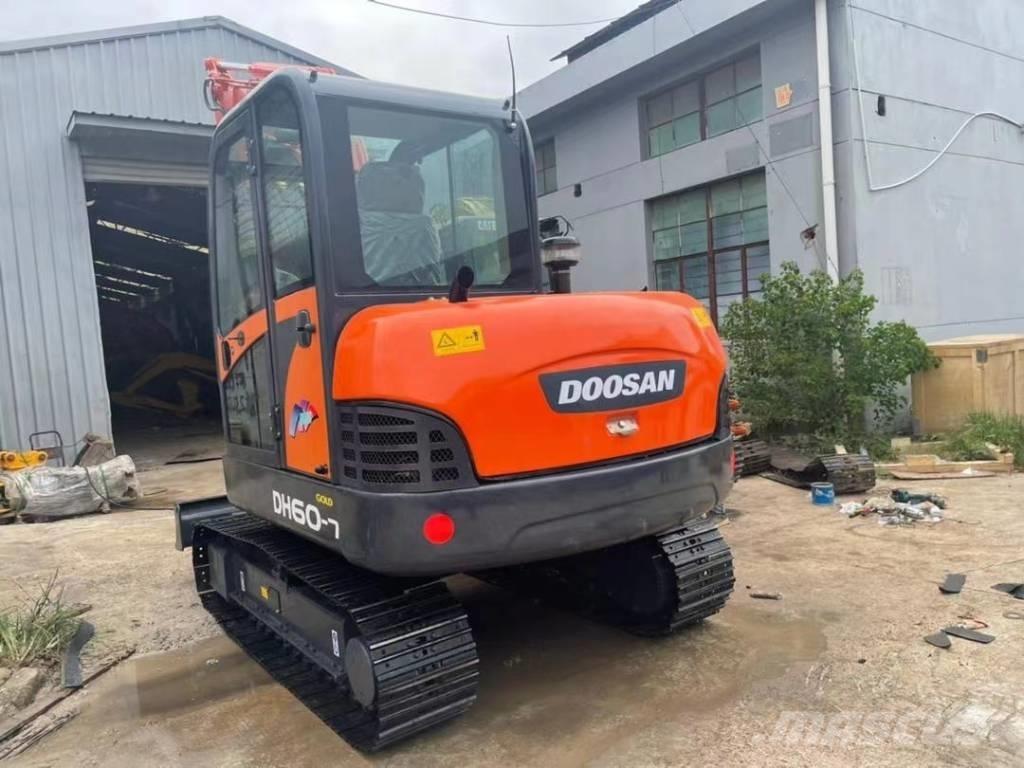 Doosan DH 60-7 Mini excavatoare < 7t