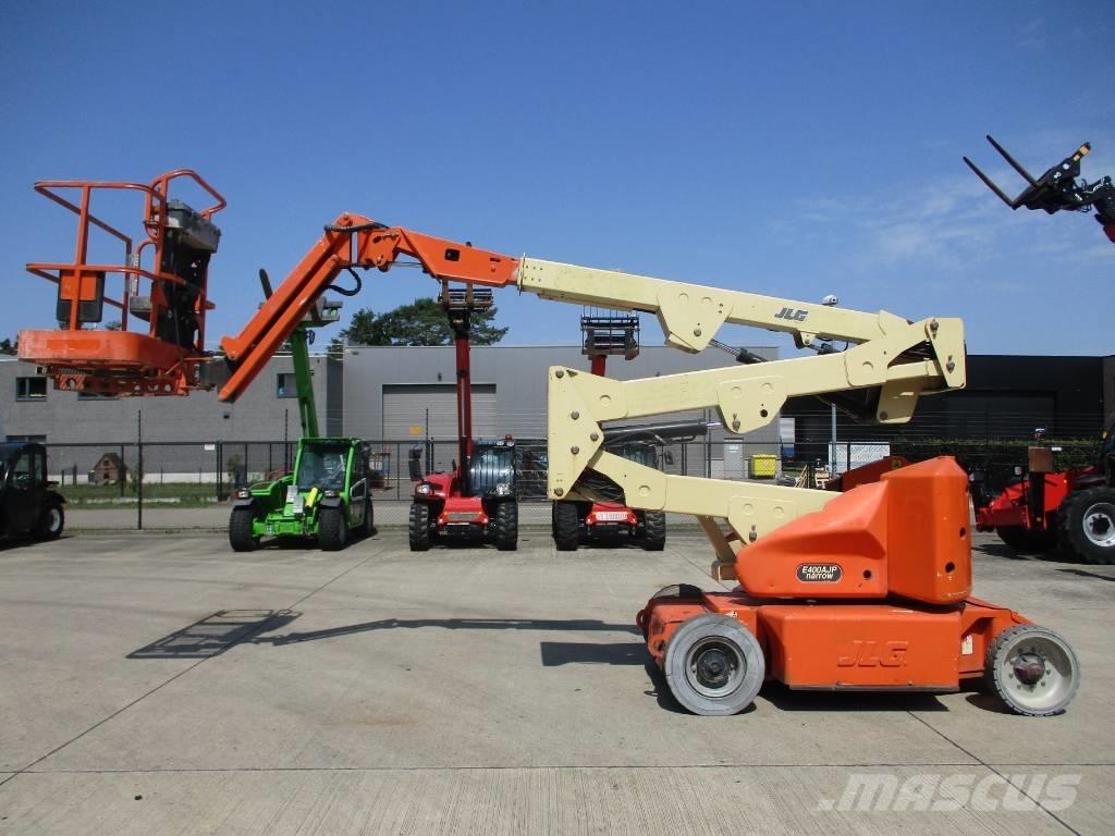 JLG E400 AJPN (687) Nacele compacte autopropulsante