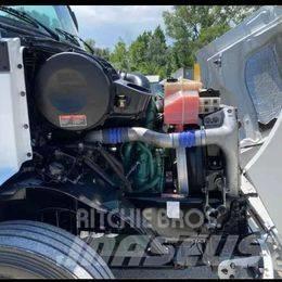 Volvo VNL 64T200 Autotractoare