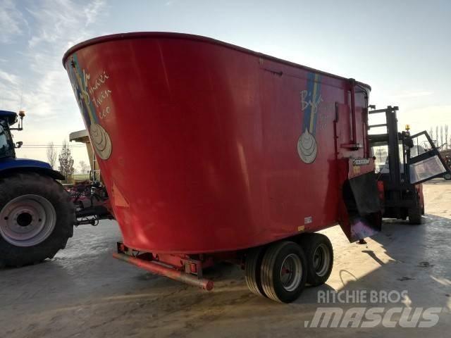 Peecon 26M³ Mixere furaje