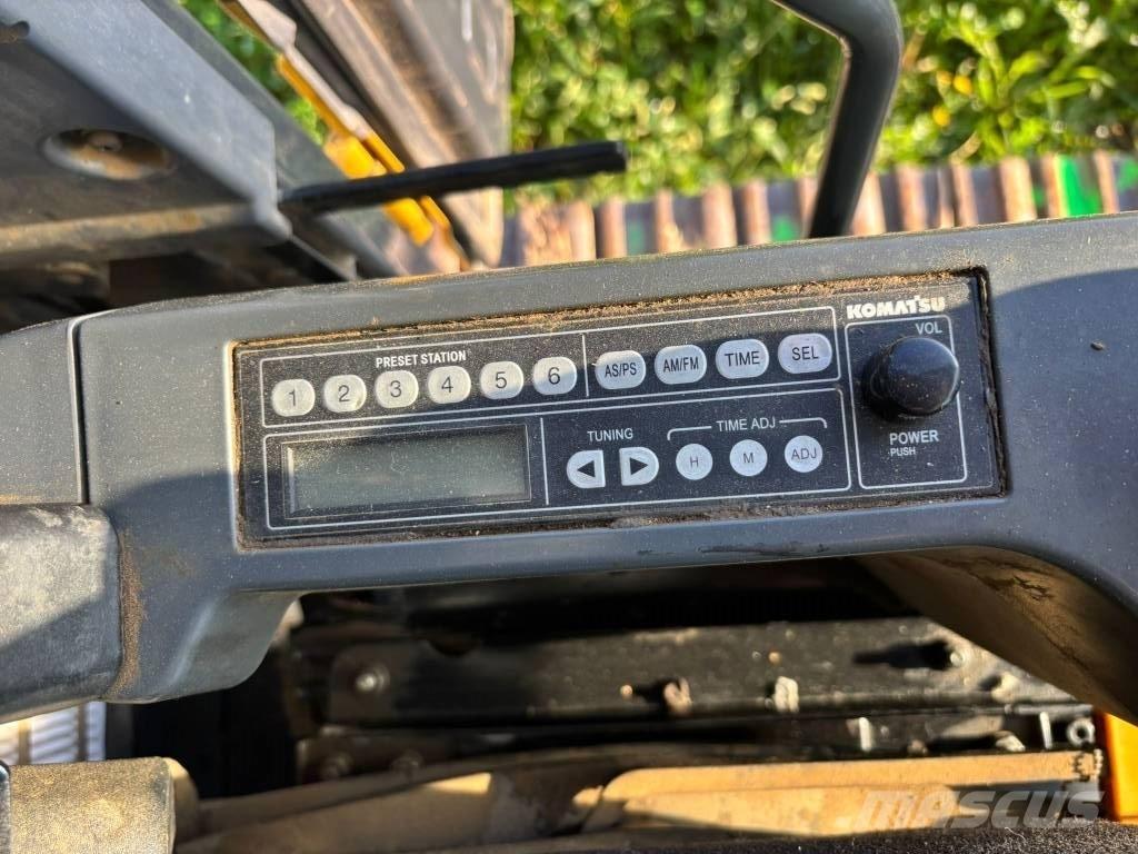 Komatsu PC 210 LC-8 Excavatoare pe șenile
