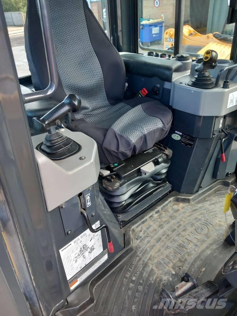 Komatsu D61PX-24 Buldozere pe senile