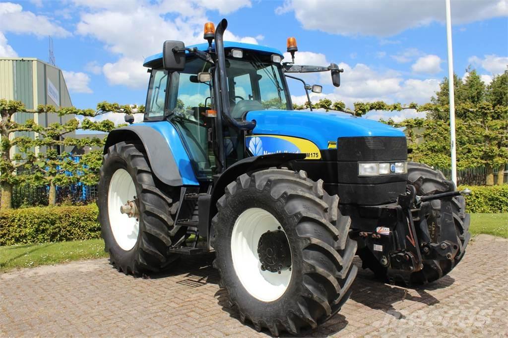 New Holland TM175 Tractoare