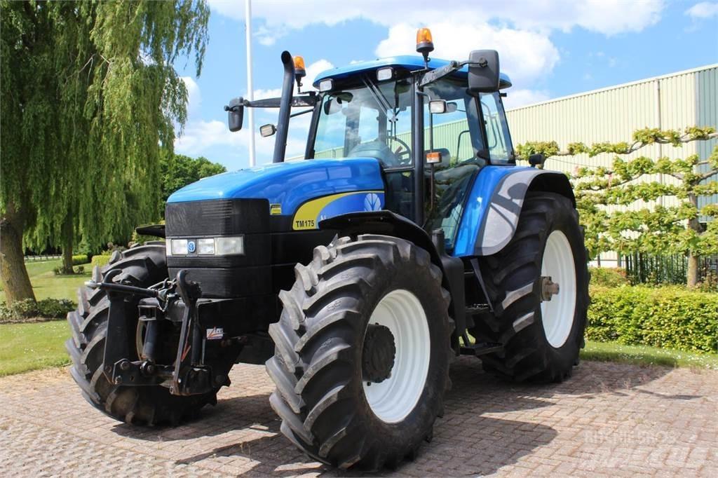 New Holland TM175 Tractoare