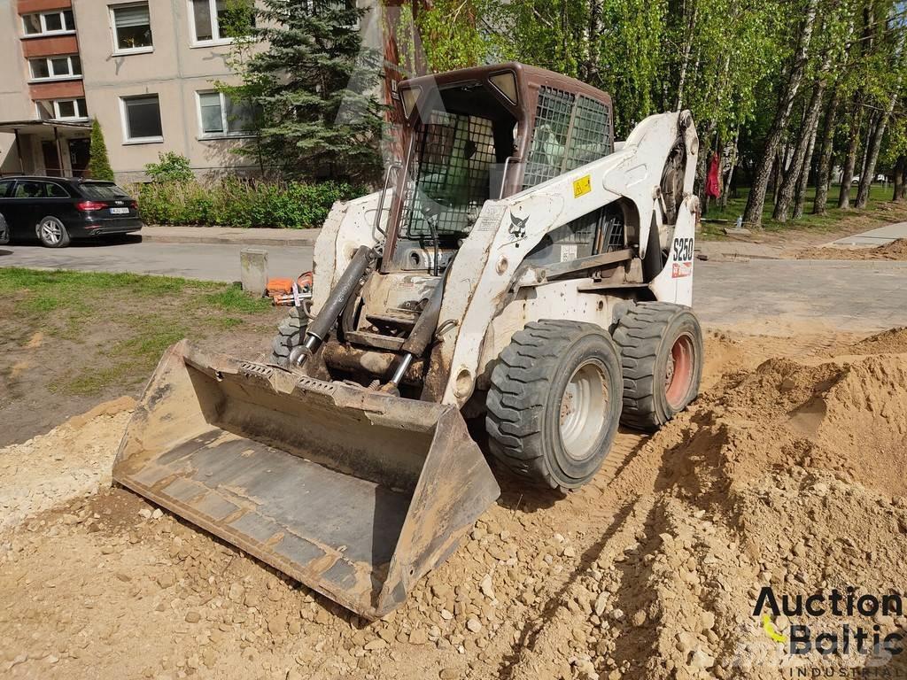 Bobcat S 250 Mini incarcator