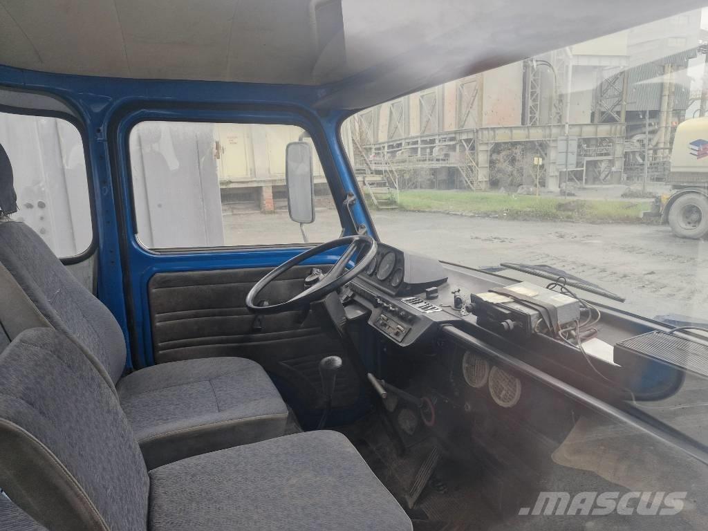 Avia 30N Camioane platforma/prelata