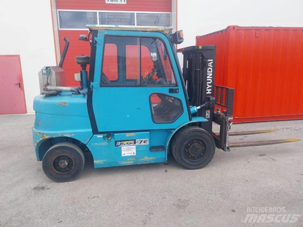 Hyundai 35 DS-7 Stivuitor diesel