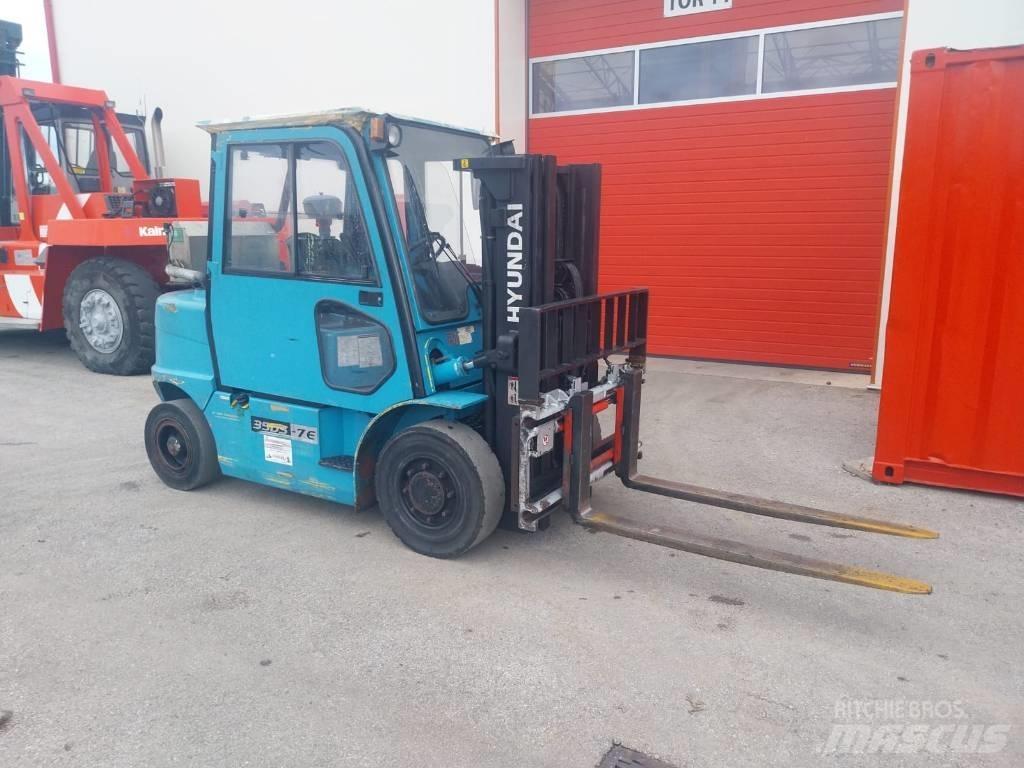 Hyundai 35 DS-7 Stivuitor diesel