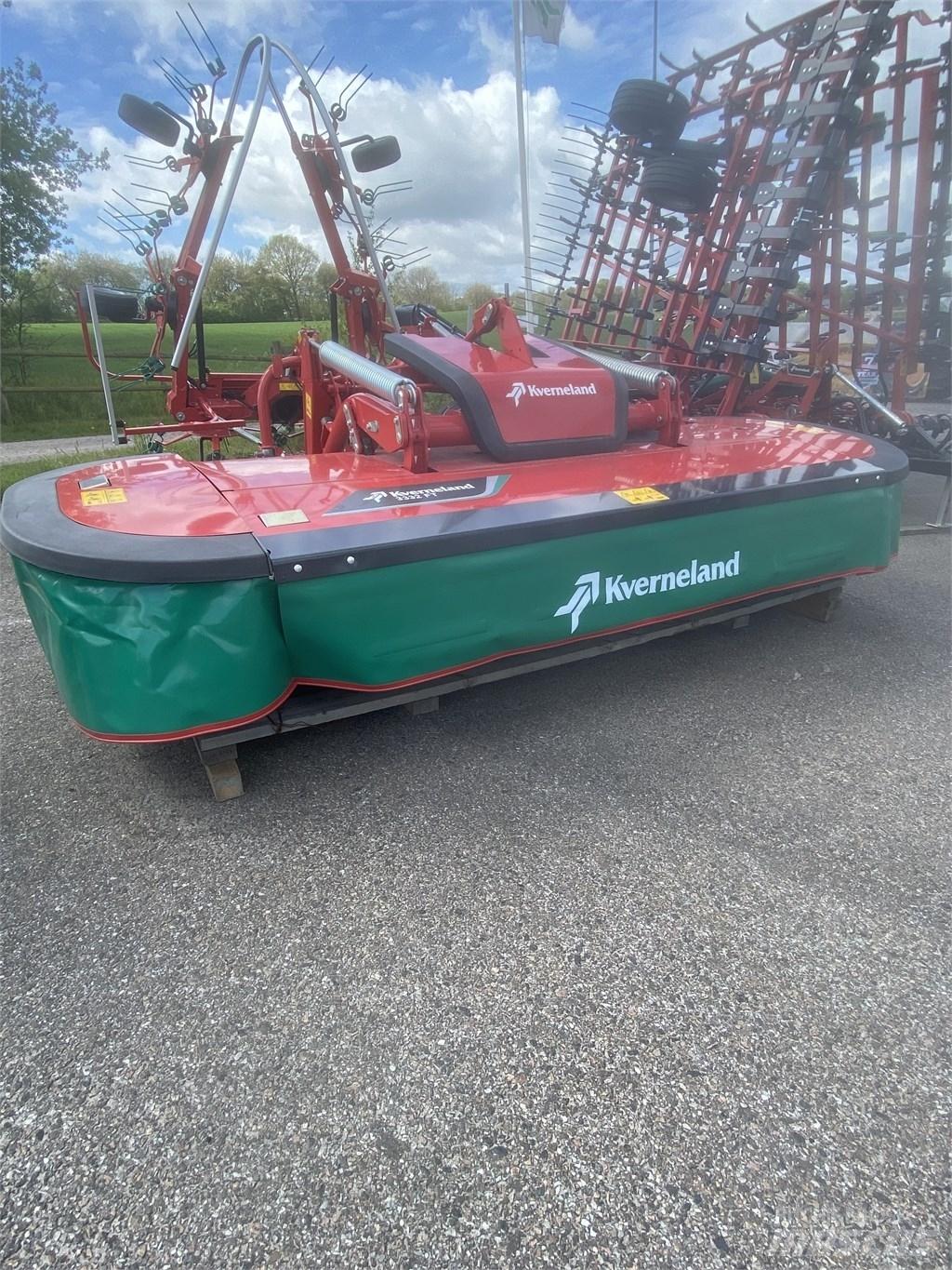 Kverneland 3332 FT Cositoare de iarba cu umidificator