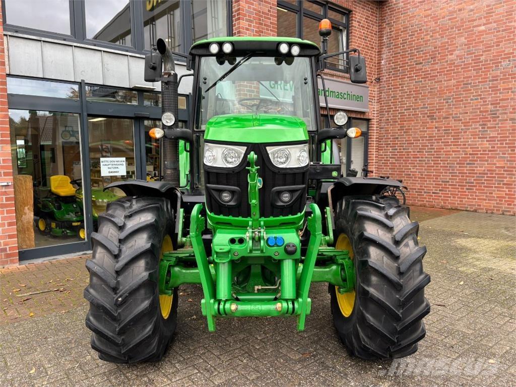 John Deere 6105M Tractoare