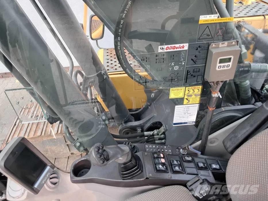 Volvo EC 220 DL Excavatoare pe șenile
