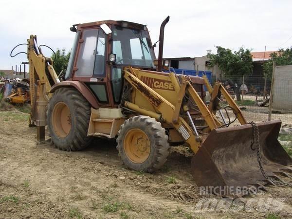 Case 580 SuperK Buldoexcavatoare