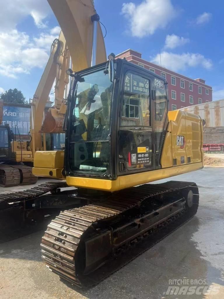 CAT 320 Excavatoare pe șenile
