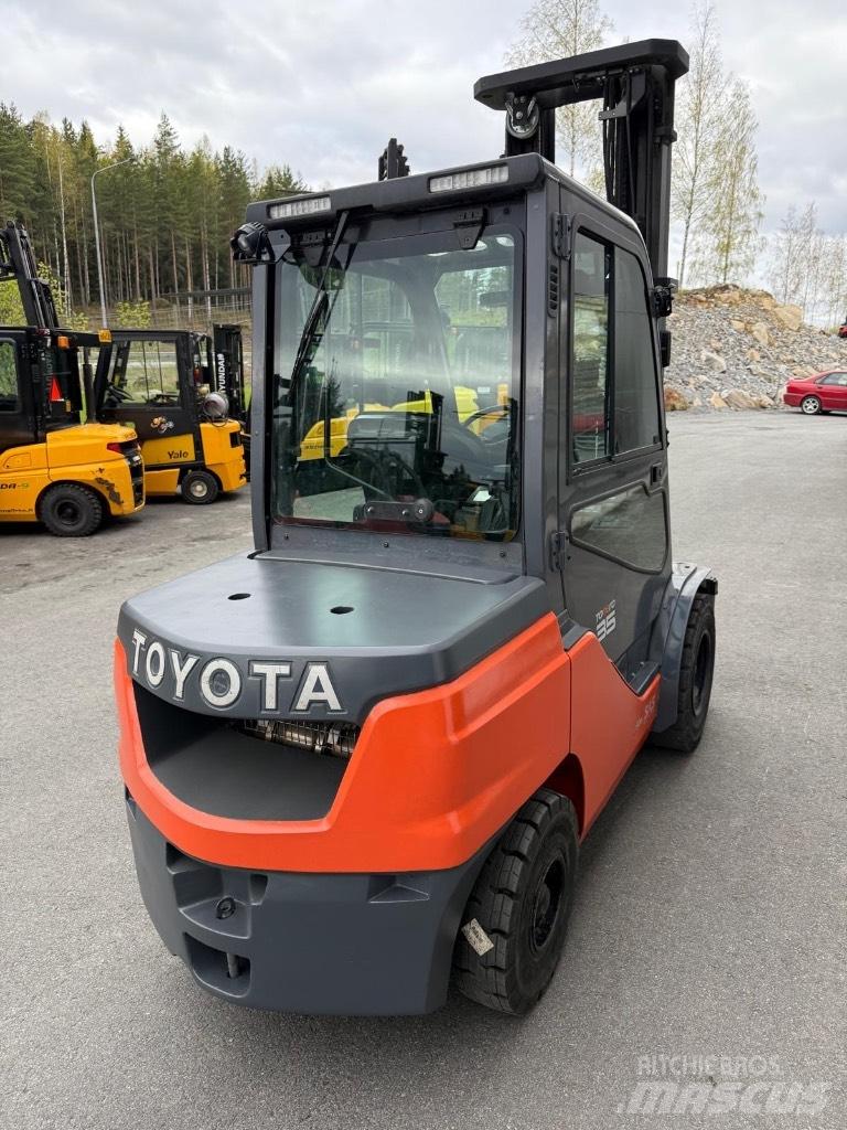Toyota 52-8 FDJF 35 Stivuitor diesel